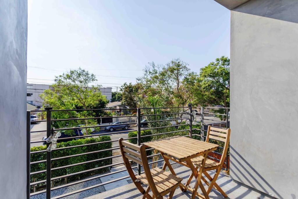 Stunning Hollywood Townhouse With Sunny Views Villa Los Angeles Ngoại thất bức ảnh